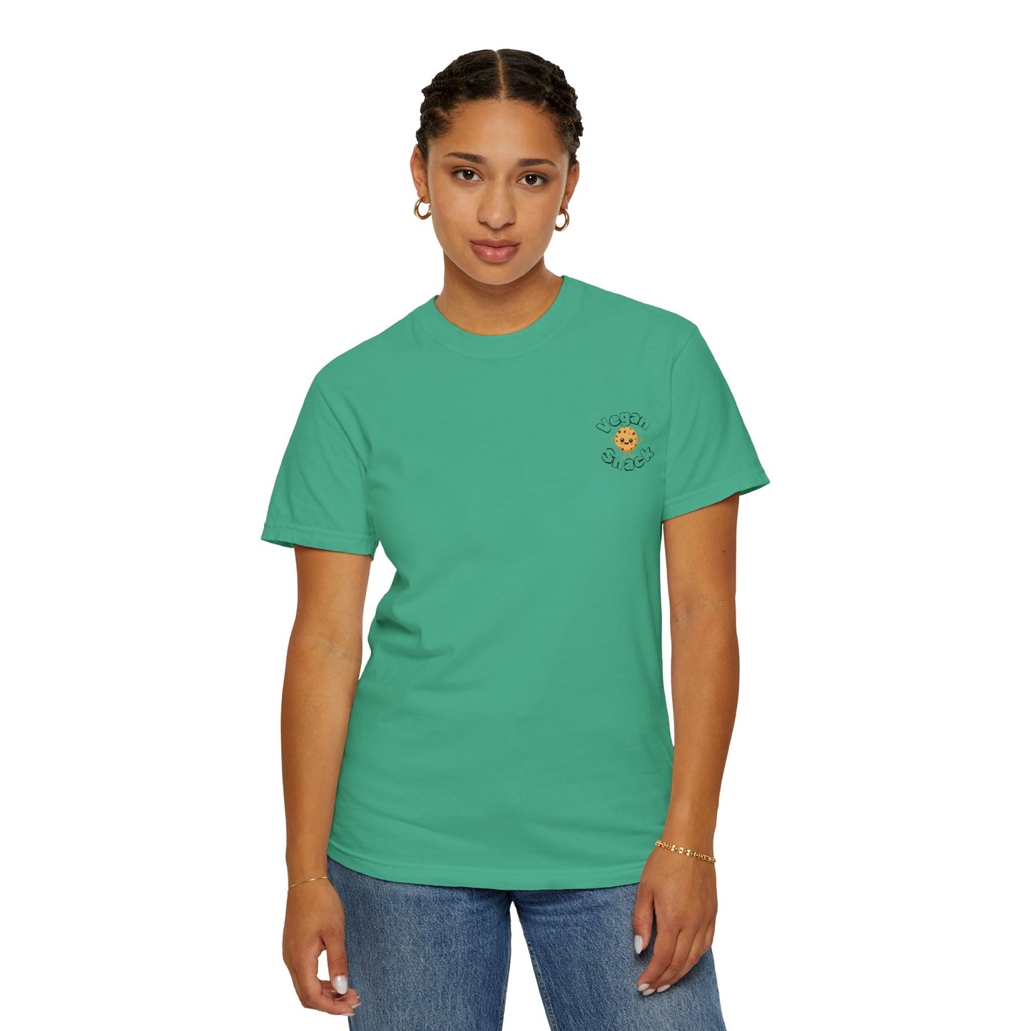 Unisex Vegan "I'm a Snack" T-Shirt - Fun & Trendy Tee for a Cruelty Tee Lifestyle