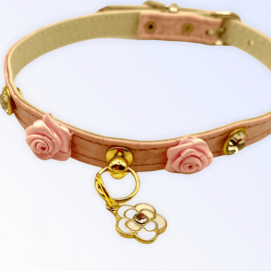 Romantic Vegan Leather Day Collar with Floral Embellishments-1